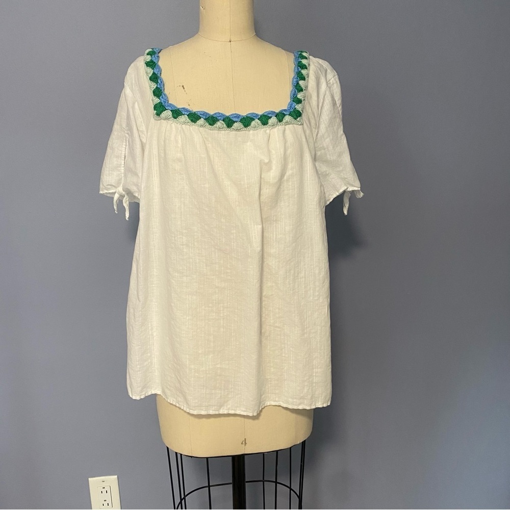 Talbots White Linen Blouse with Blue & Green Crochet Trim Sz 1X Petite - Picture 3 of 9